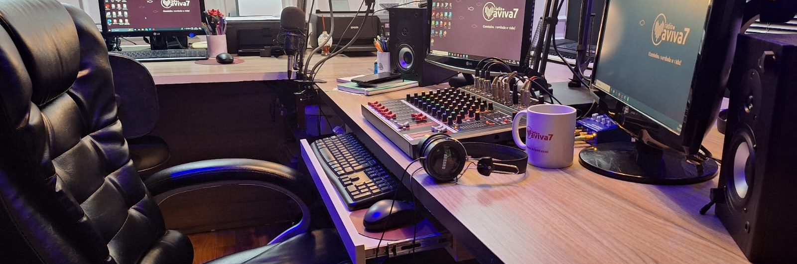 Estúdio - Rádio Aviva 7