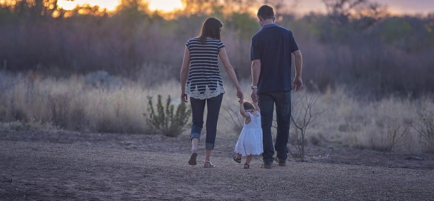 Devocional: Pais que Conduzem Seus Filhos aos Pés de Jesus