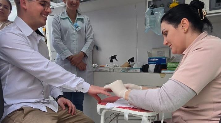 Saúde Itinerante leva atendimento gratuito aos trabalhadores do comércio em Sul Brasil